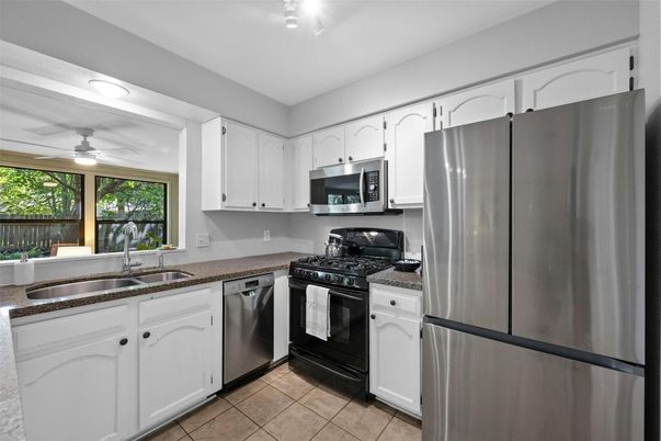 Interior, Kitchen, Stainless Steel Appliances