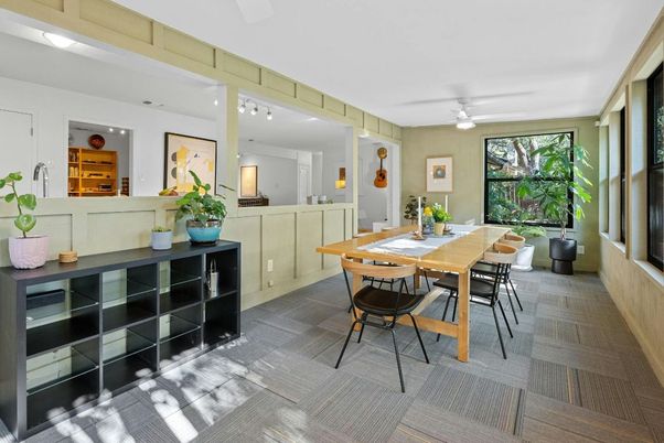 Dining room, Interior