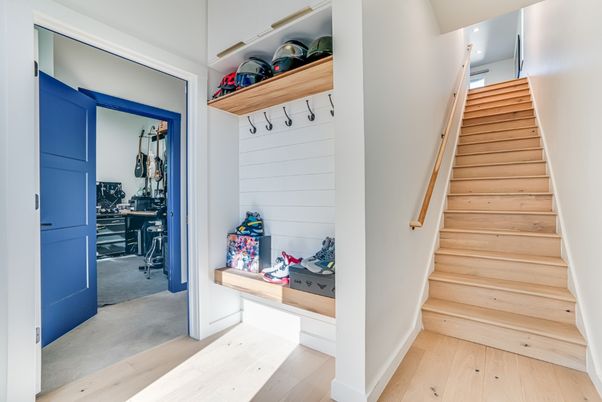 Interior, Recessed Lighting, Wood Texture Flooring