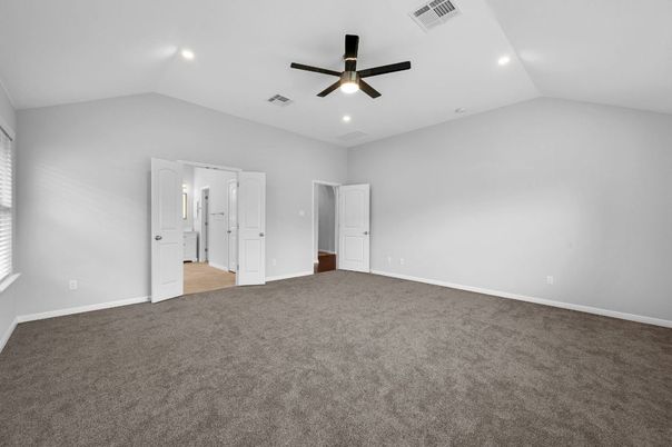 Empty room, Interior, Recessed Lighting