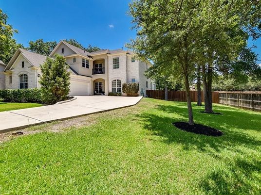 Backyard, Exterior, Facade, Mediterranean