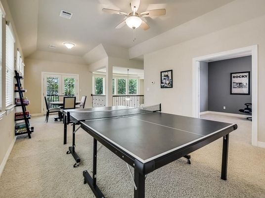 Game Room, Interior