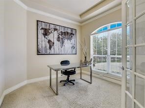 Home Office, Interior