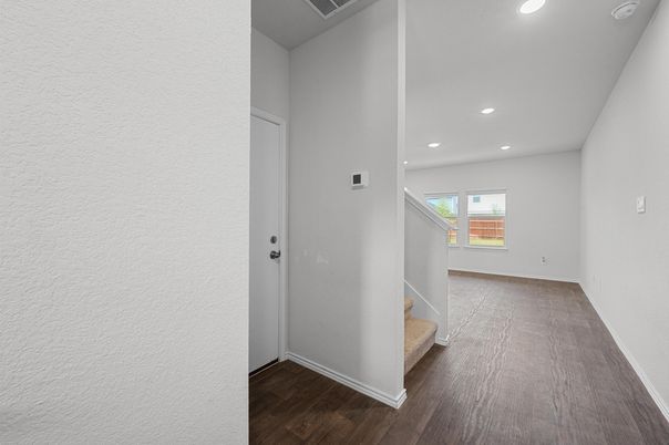 Interior, Recessed Lighting, Wood Texture Flooring