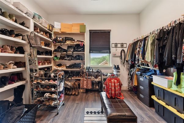 Interior, Walk-in Closets, Wood Texture Flooring