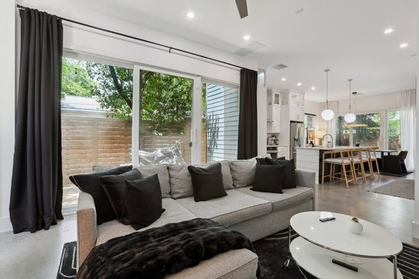 Dining room, Interior, Kitchen, Living room, Pendant Lights, Recessed Lighting, Stainless Steel Appliances