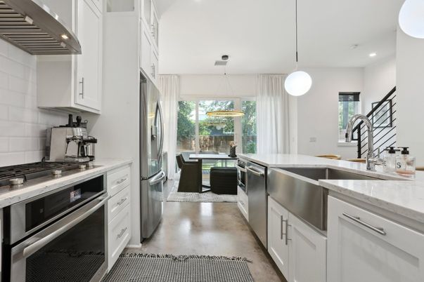 Dining room, Interior, Kitchen, Pendant Lights, Recessed Lighting, Stainless Steel Appliances
