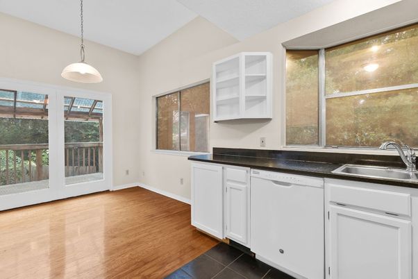 Interior, Kitchen, Pendant Lights, Wood Texture Flooring