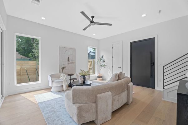 Interior, Living room, Recessed Lighting, Wood Texture Flooring