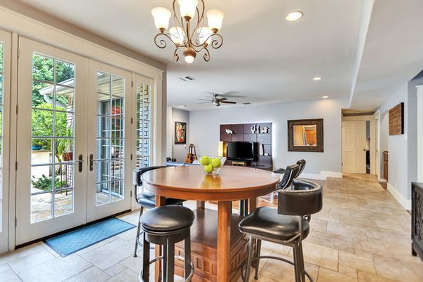 Chandelier, Dining room, Interior, Recessed Lighting