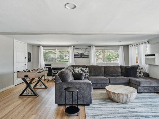 Game Room, Interior, Living room, Wood Texture Flooring