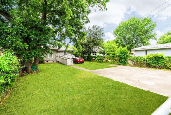 Backyard, Exterior, Hot Tub