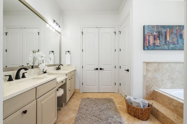 Bathroom, Dual Sink Vanities, Interior