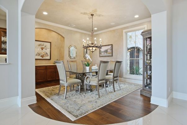 Chandelier, Dining room, Interior, Recessed Lighting, Wood Texture Flooring
