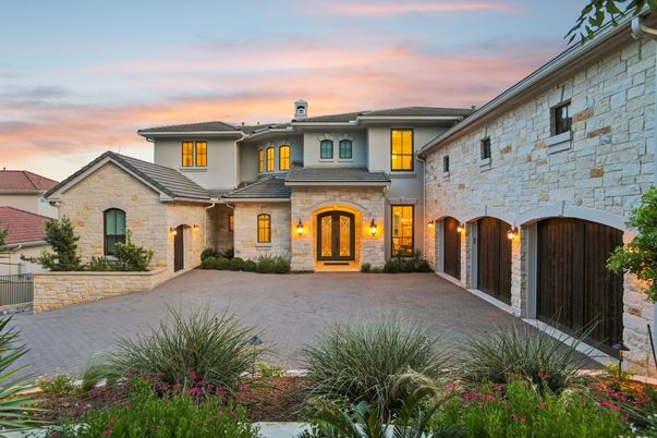 Exterior, Facade, Mediterranean