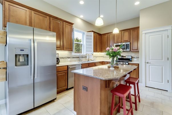 Interior, Kitchen, Pendant Lights, Recessed Lighting, Stainless Steel Appliances