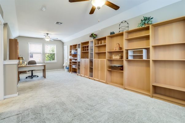 Home Office, Interior