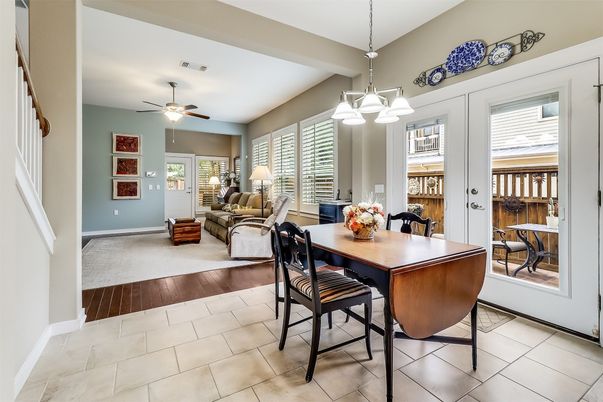 Chandelier, Dining room, Interior, Living room, Pendant Lights, Wood Texture Flooring
