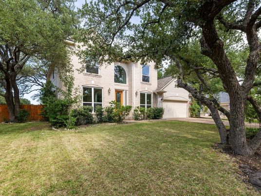 Attached, Backyard, Exterior, Facade, French Provincial