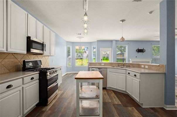 Interior, Kitchen, Pendant Lights, Wood Texture Flooring