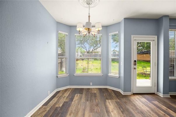 Chandelier, Empty room, Interior, Wood Texture Flooring
