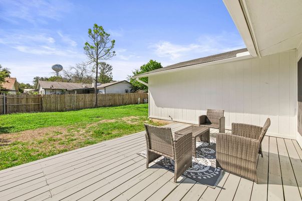 Backyard, Exterior