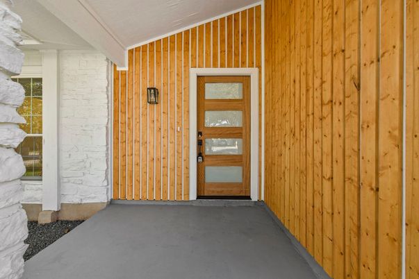 Exterior, Wooden Walls