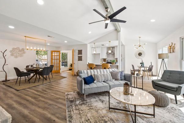 Dining room, Interior, Living room, Pendant Lights, Recessed Lighting, Wood Texture Flooring