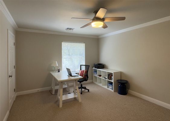 Home Office, Interior