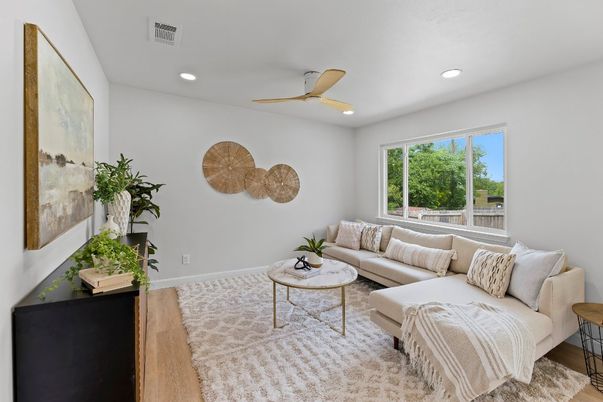 Interior, Living room, Recessed Lighting, Wood Texture Flooring