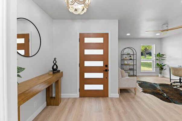 Interior, Recessed Lighting, Wood Texture Flooring