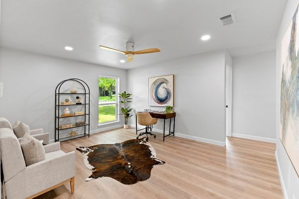 Home Office, Interior, Recessed Lighting, Wood Texture Flooring