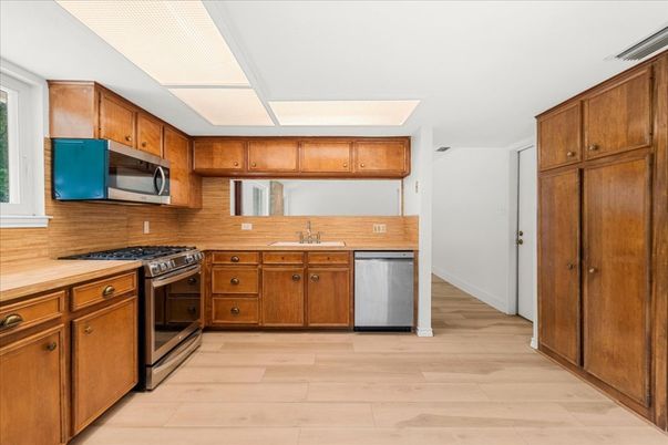 Interior, Kitchen, Stainless Steel Appliances, Wood Texture Flooring