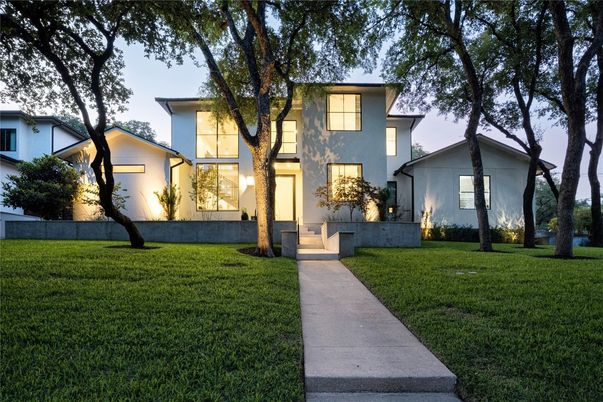 Backyard, Exterior, Facade, Spanish Mediterranean