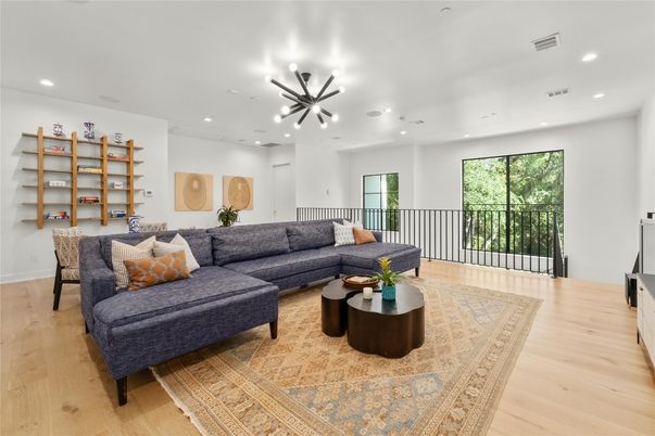 Interior, Living room, Pendant Lights, Recessed Lighting, Wood Texture Flooring