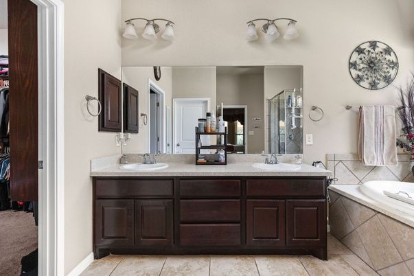 Bathroom, Dual Sink Vanities, Interior