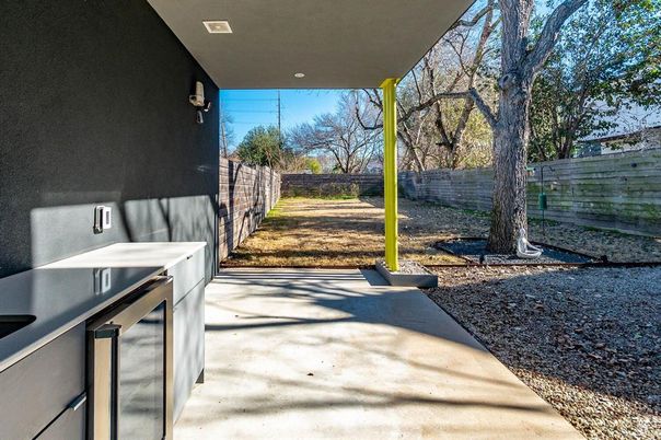 Backyard, Exterior