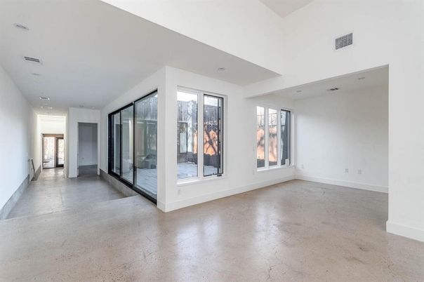Empty room, Interior, Recessed Lighting