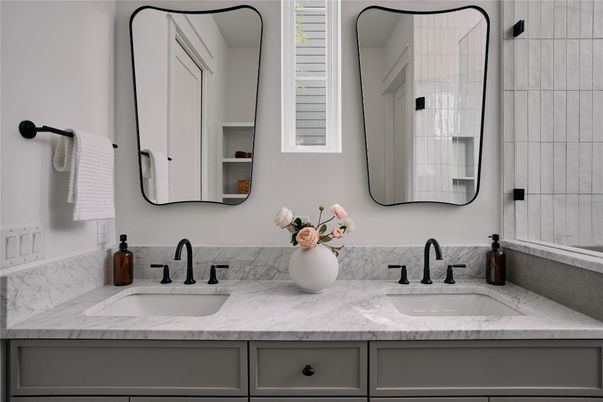 Bathroom, Dual Sink Vanities, Interior