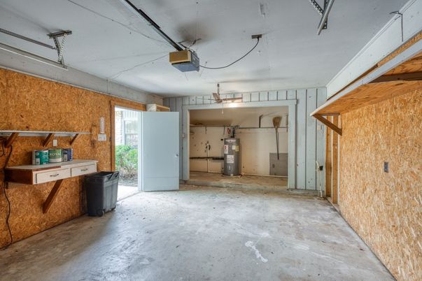 Garage, Interior