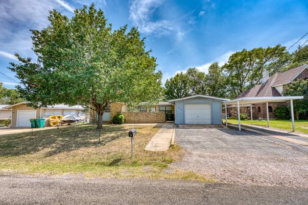 Backyard, Detached Garage, Exterior