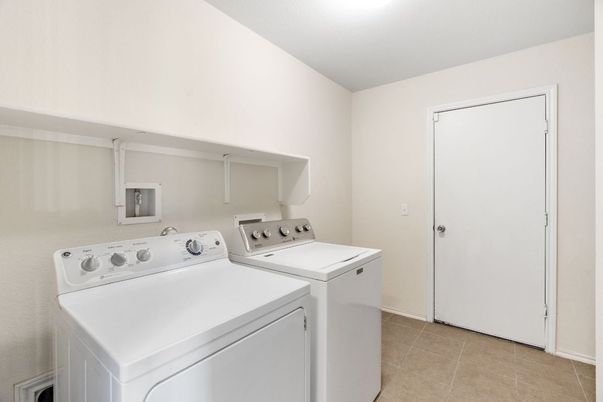Interior, Washer