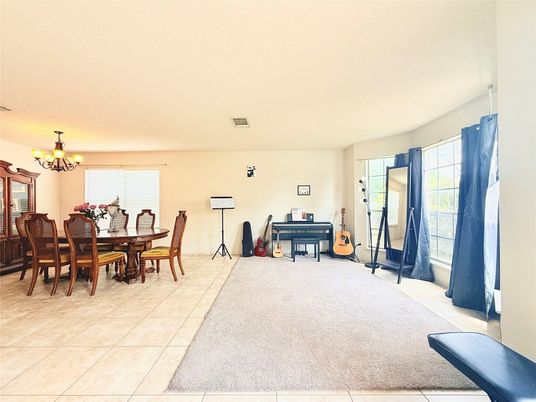Chandelier, Dining room, Interior, Piano