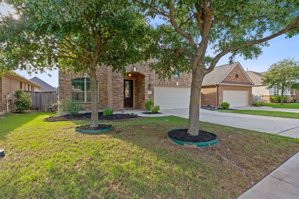 Attached, Backyard, Exterior, Facade, Brick Facade, Ranch