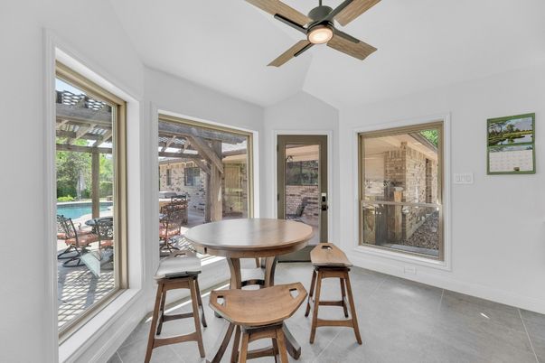 Dining room, Interior