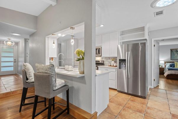 Bedroom, Interior, Kitchen, Pendant Lights, Recessed Lighting, Stainless Steel Appliances, Wood Texture Flooring