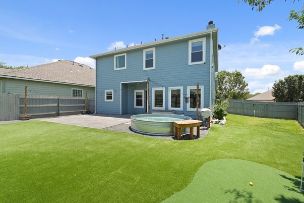 Backyard, Exterior