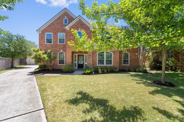 Exterior, Facade, Brick Facade, Brick Traditional