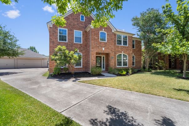 Detached Garage, Exterior, Facade, Brick Facade, Brick Traditional