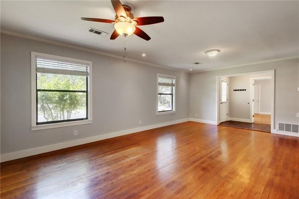 Empty room, Interior, Recessed Lighting, Wood Texture Flooring